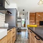 Elegant Tumskie Ogrody With Free Garage By Renters Apartament *