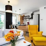 Elegant Tumskie Ogrody With Free Garage By Renters Wrocław